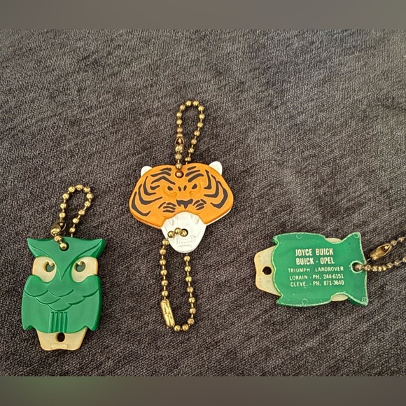 Other - Vintage key chain lot two owls and one tiger detachable